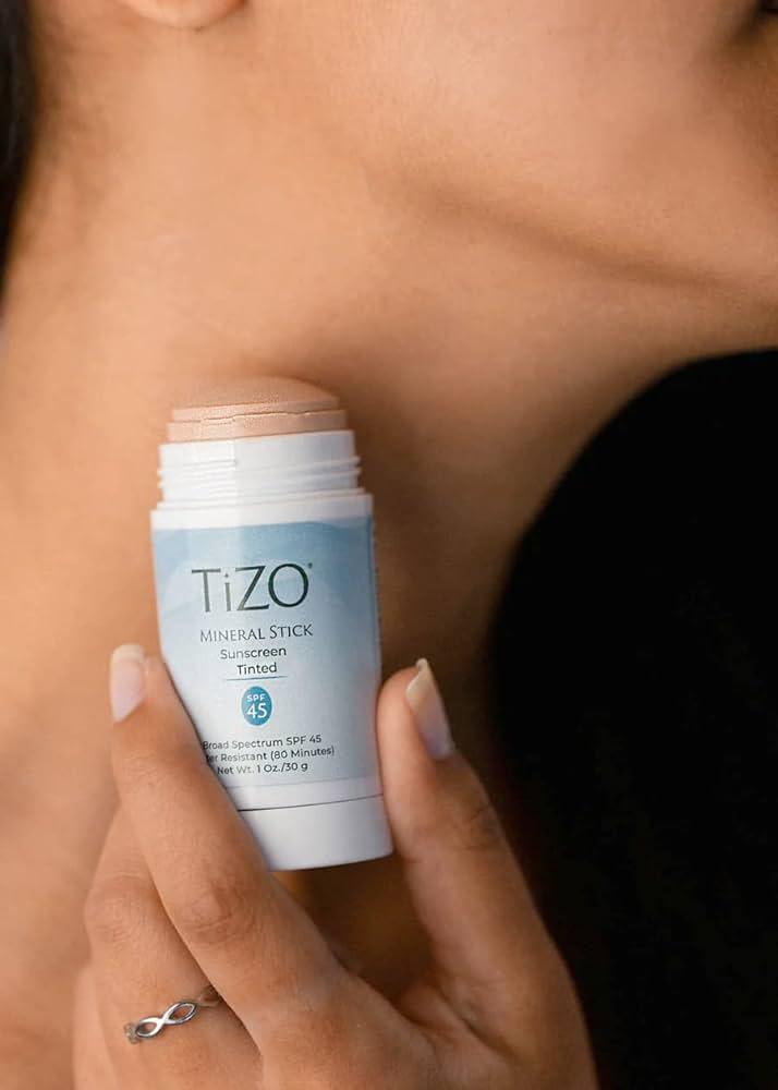 Tizo |  Protector Solar En Barra Mineral Con Color 30g | Efecto Mate SPF +45